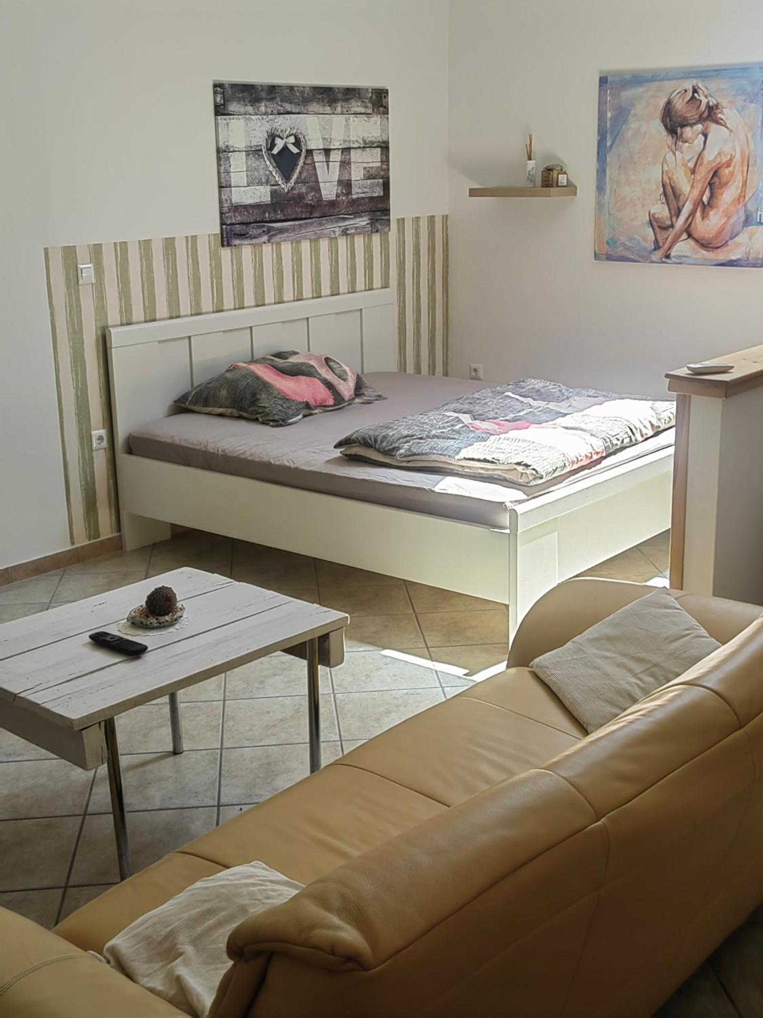 Wow Sleeping Bed & Breakfast Miklavž na Dravskem Polju Eksteriør bilde